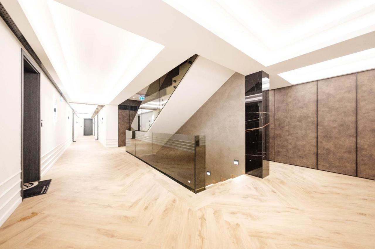 Brand New Luxury Apartment In The Heart Of براشوف المظهر الخارجي الصورة