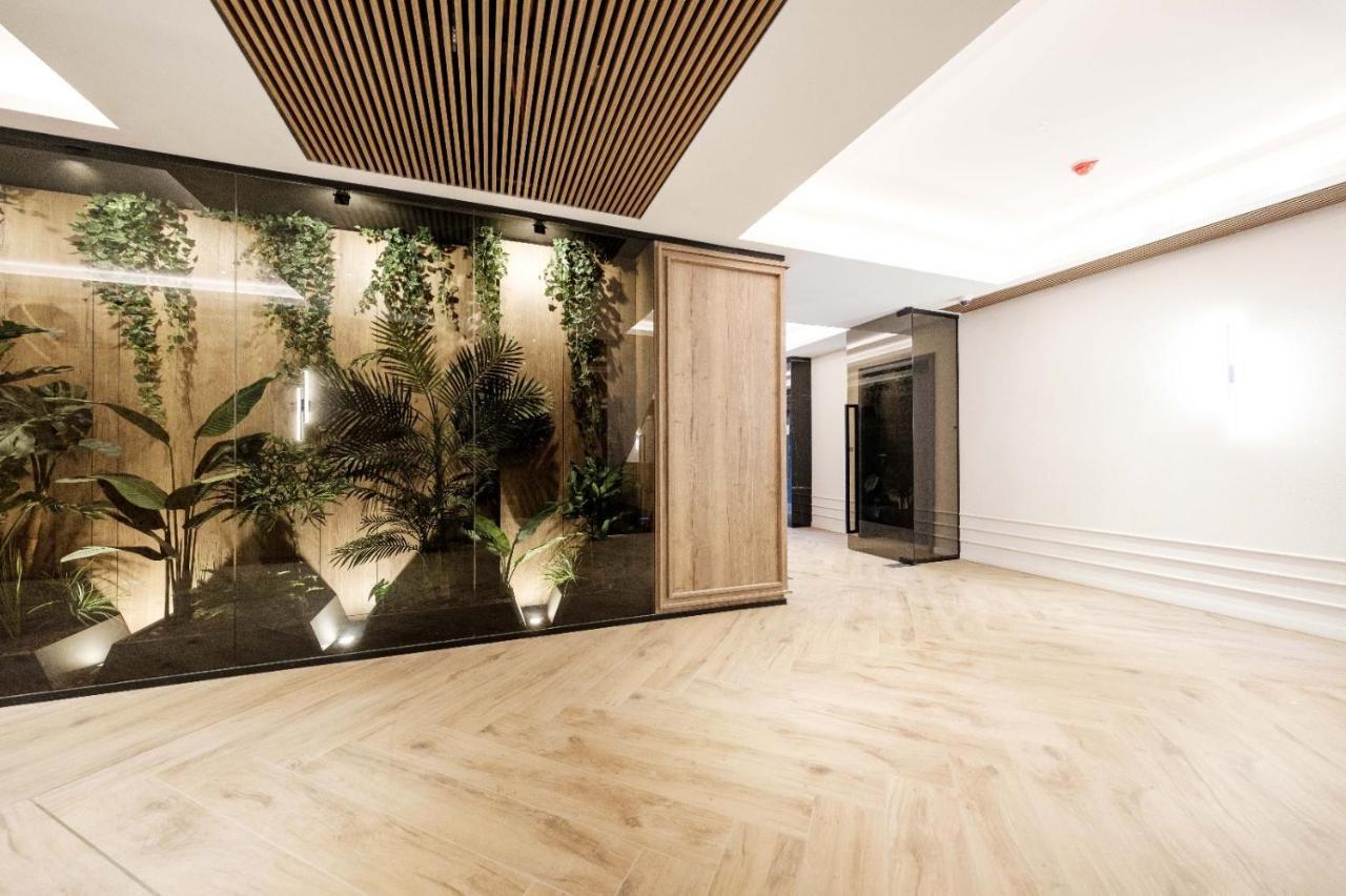 Brand New Luxury Apartment In The Heart Of براشوف المظهر الخارجي الصورة