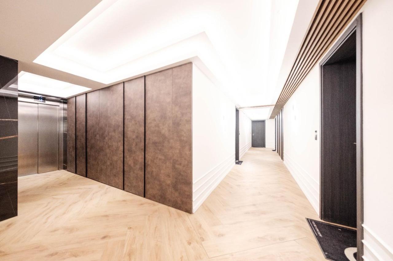 Brand New Luxury Apartment In The Heart Of براشوف المظهر الخارجي الصورة