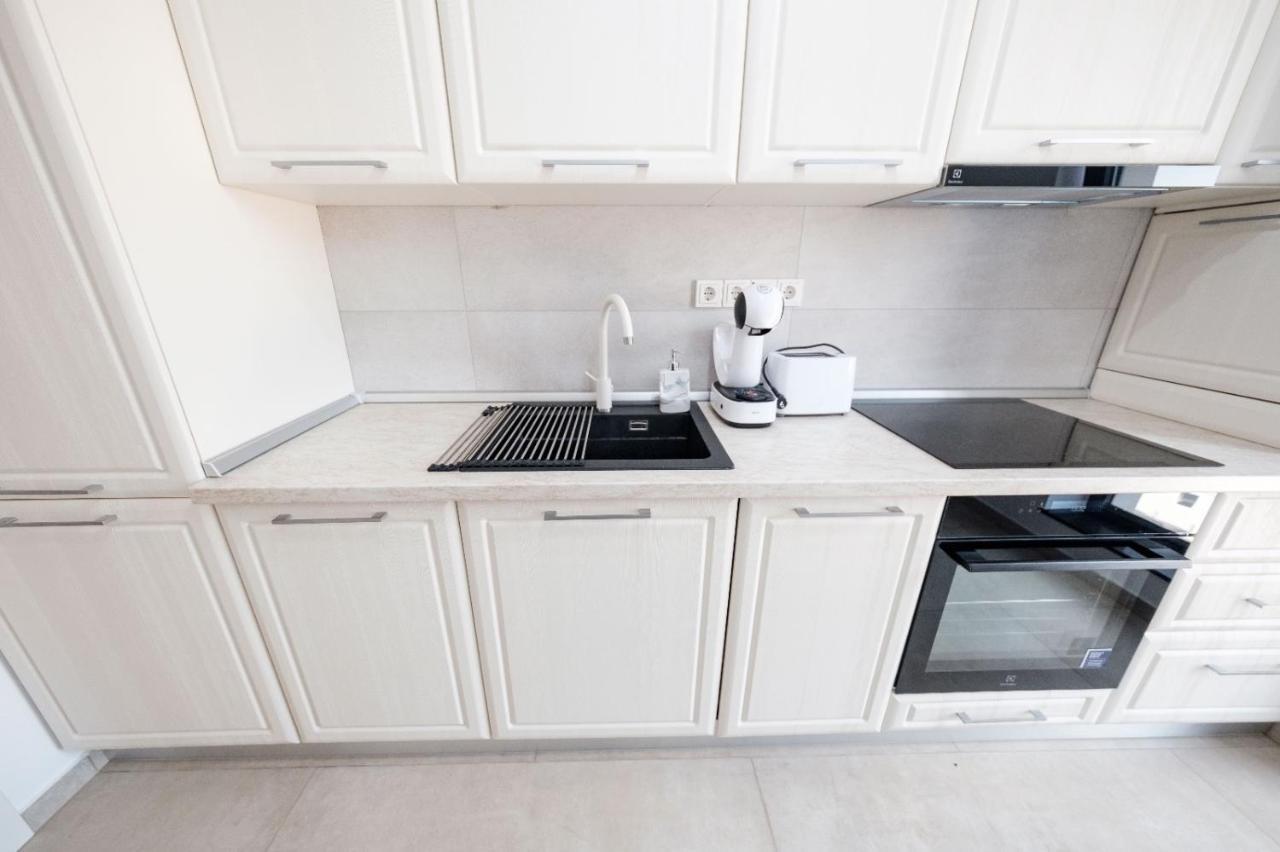 Brand New Luxury Apartment In The Heart Of براشوف المظهر الخارجي الصورة