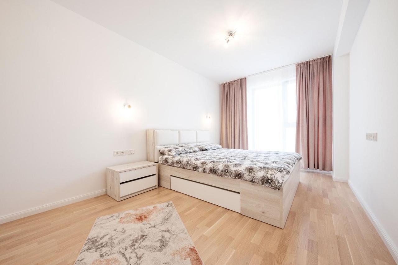 Brand New Luxury Apartment In The Heart Of براشوف المظهر الخارجي الصورة